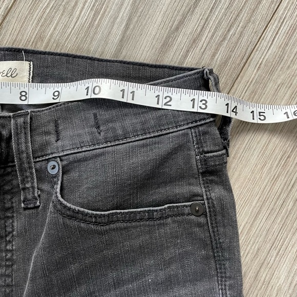 Madewell Women's size 27 9" High Rise Skinny Black‎ Distressed Jeans - Picture 5 of 8